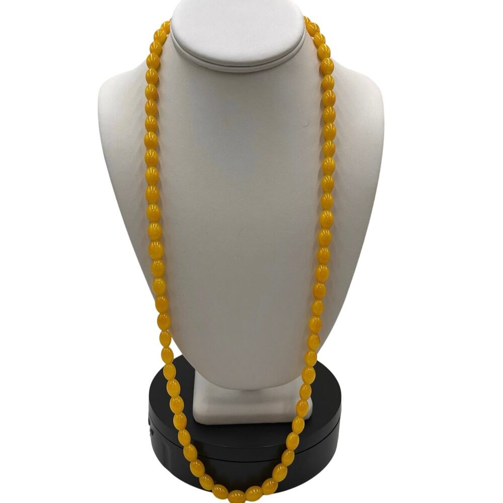 Vintage Designer Butterscotch Egg Yolk Bakelite Single Strand Pullover Necklace